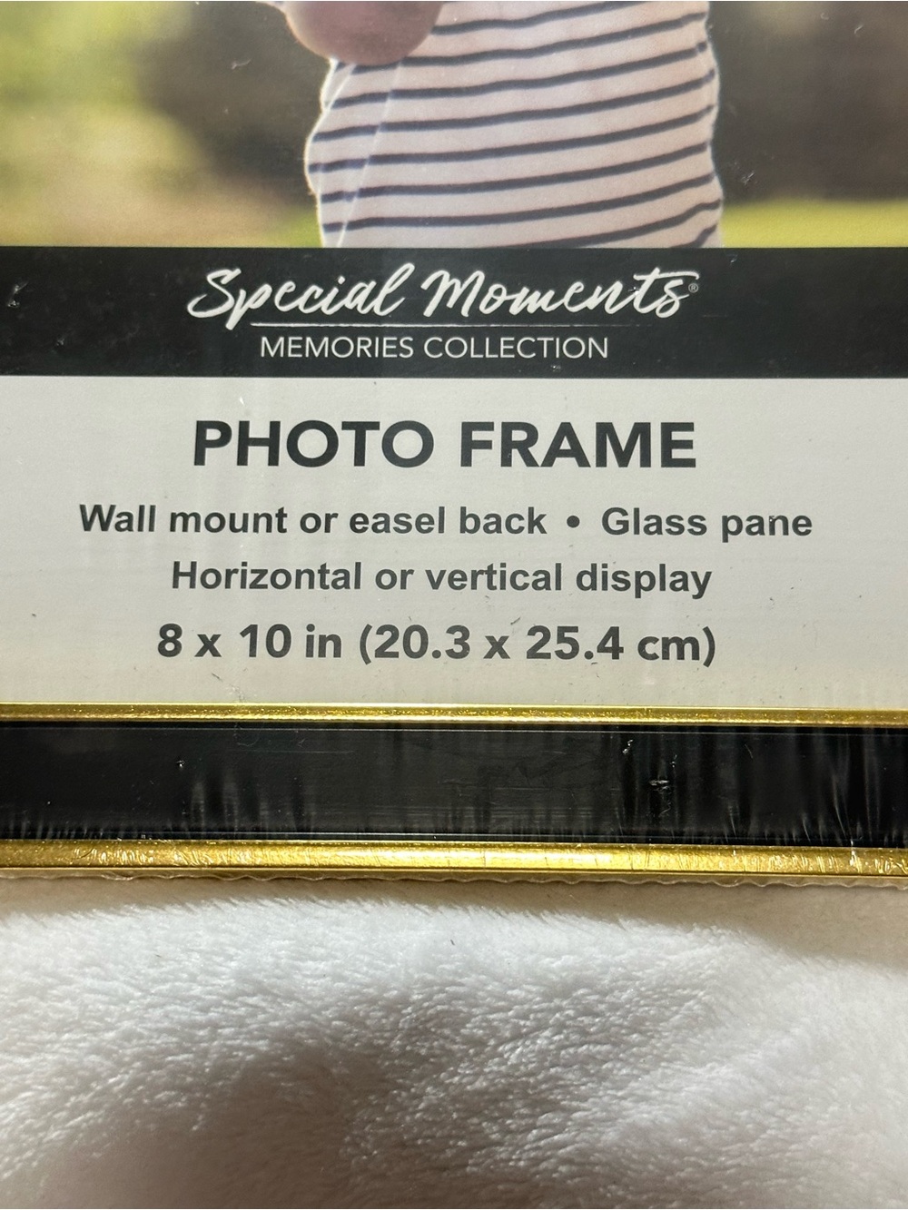Black with Gold Trim Photo Frame 8x10 - Picture 3 of 5